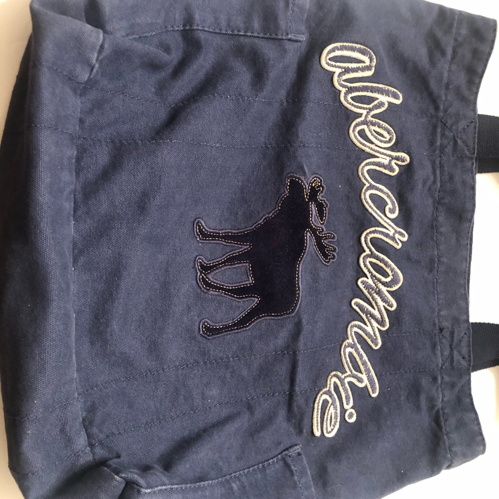 Tote - Picture 2 of 8